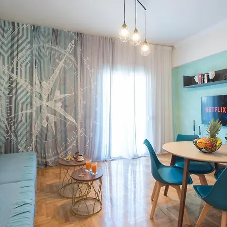 Blue Ark Wanderlust Apartment *