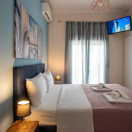 Blue Ark Wanderlust Apartment